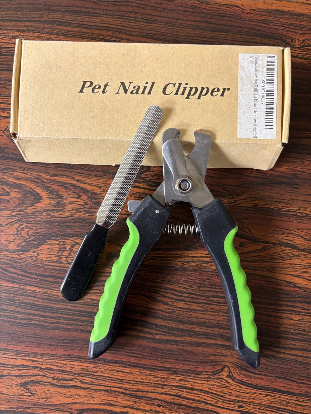 Pet Nail Clipper & File in Black & Green